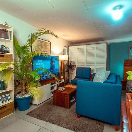 Palm Springs Bed & Breakfast Bed & Breakfast ลิมเบ ภายนอก รูปภาพ