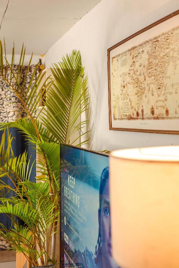 Palm Springs Bed & Breakfast Bed & Breakfast ลิมเบ ภายนอก รูปภาพ